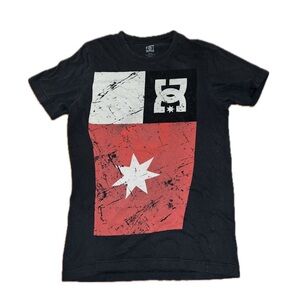 black dc tshirt